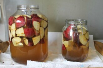 Homemade Apple Cider Vinegar